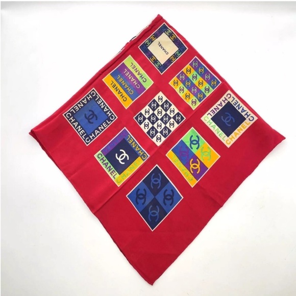 RARE Chanel Carré Red Silk Scarf - Picture 6 of 16